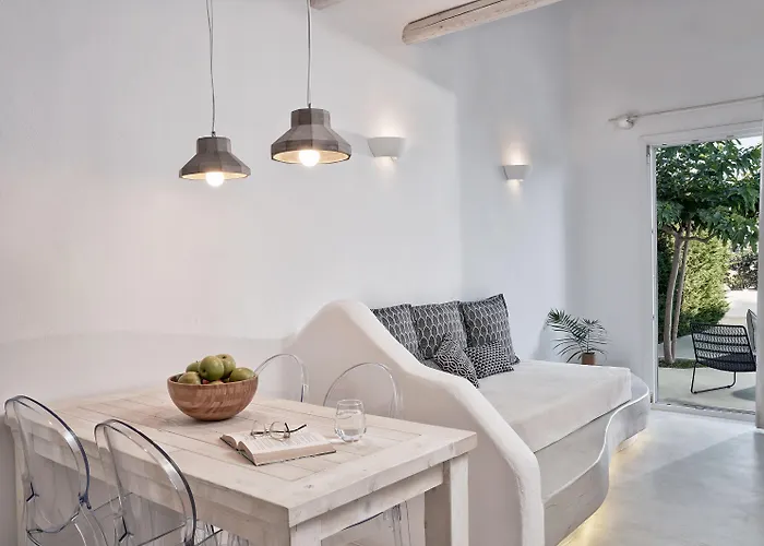 Naxian Utopia Luxury & Стелида