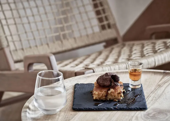 Отель Naxian Utopia Luxury & 3*