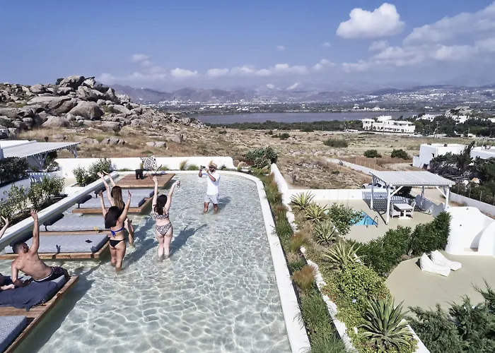 Naxian Utopia Luxury & Стелида