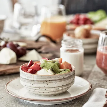 Naxian Utopia Luxury & Hotel 3*