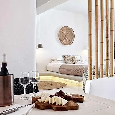 Naxian Utopia Luxury Hotell 3*