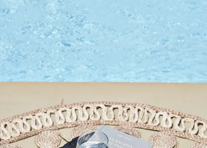 Naxian Utopia Luxury & 3* Stelida (Naxos)