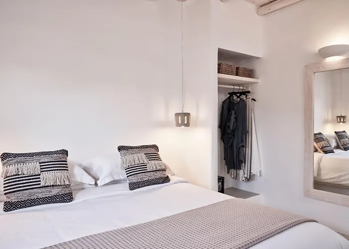 Naxian Utopia Luxury & 3* Stelida (Naxos)