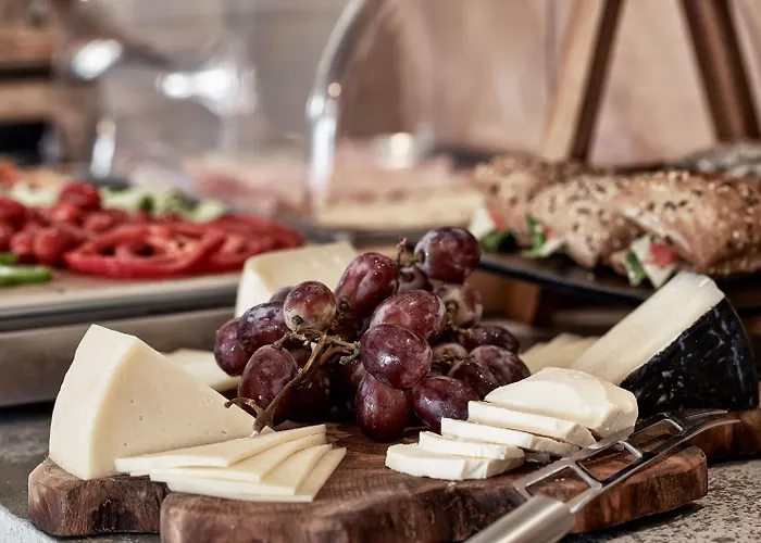 Naxian Utopia Luxury & 3* Stelida (Naxos)