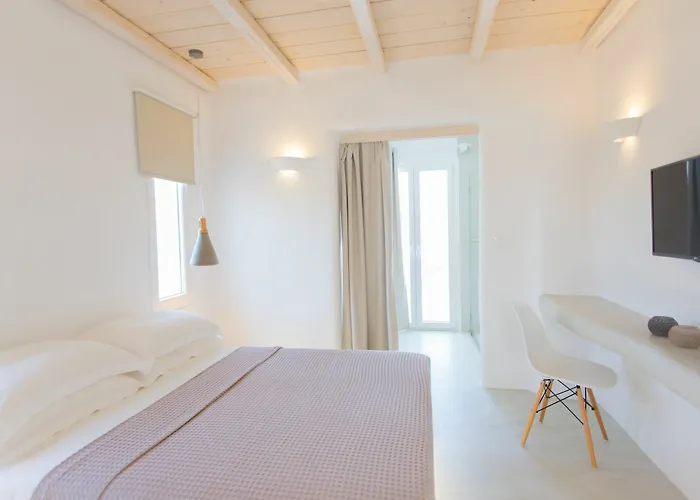 Naxian Utopia Luxury & Stelida (Naxos)